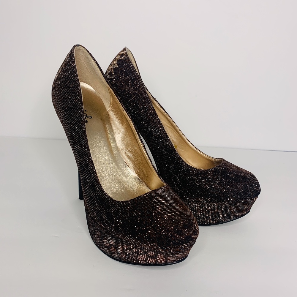 Qupid Metallic Leopard Print Heels 6.5